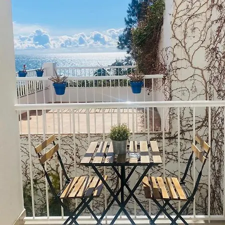 Гостьовий будинок Tres Soles Нерха