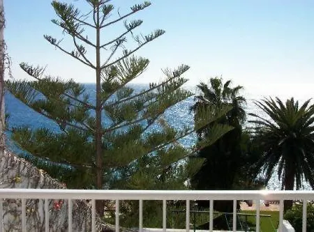 Guest house Tres Soles Nerja