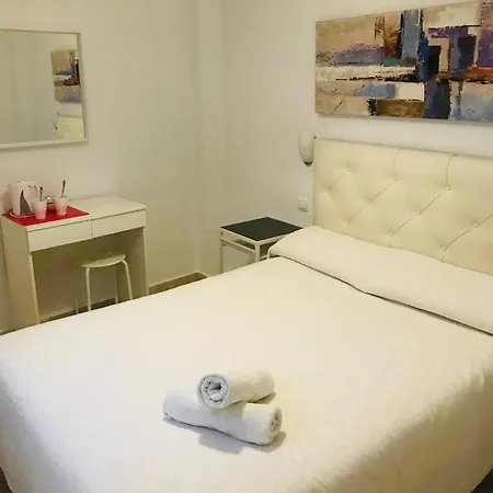 Tres Soles Guest house 2*