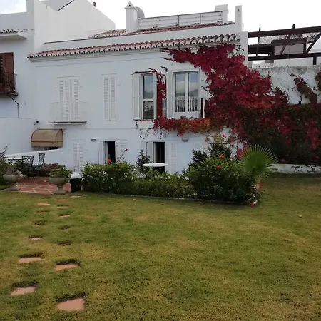 Tres Soles Guest house Nerja