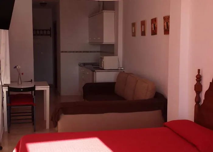 Tres Soles Konukevi Nerja